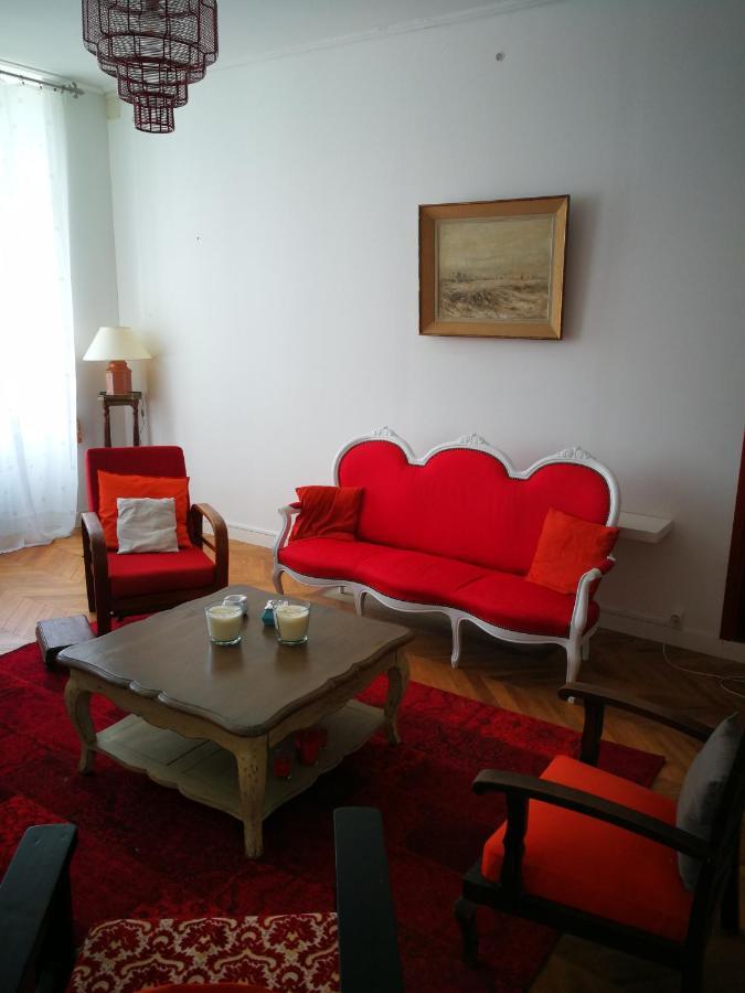 La Maison du Port Mortagne-sur-Gironde Extérieur photo