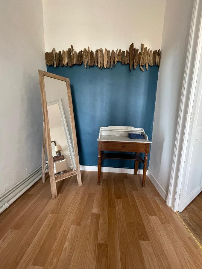 La Maison du Port Mortagne-sur-Gironde Extérieur photo